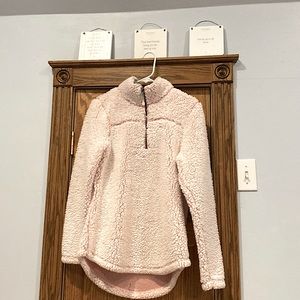 Fluffy quarter-zip